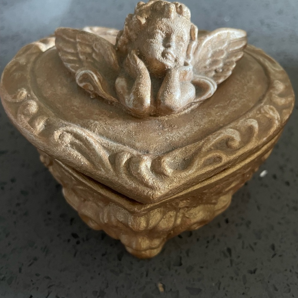 Vintage Gold Heart-Shaped Angel Trinket Box